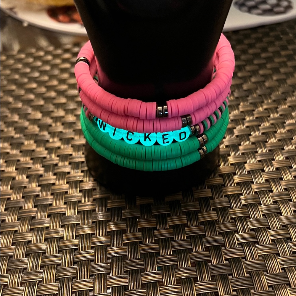 Wicked Pink & Green Beaded Bracelet | Elphaba & Glinda Broadway Jewelry